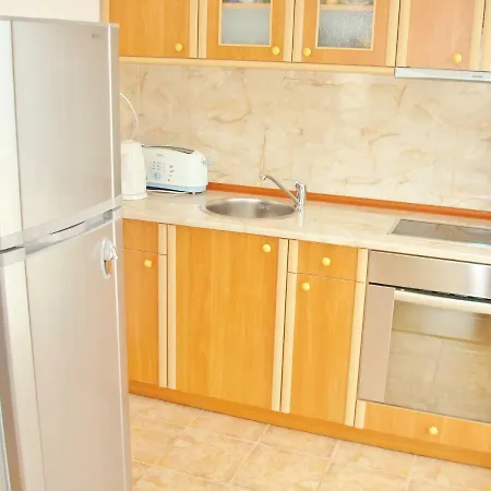 Apartament Violet Garden *